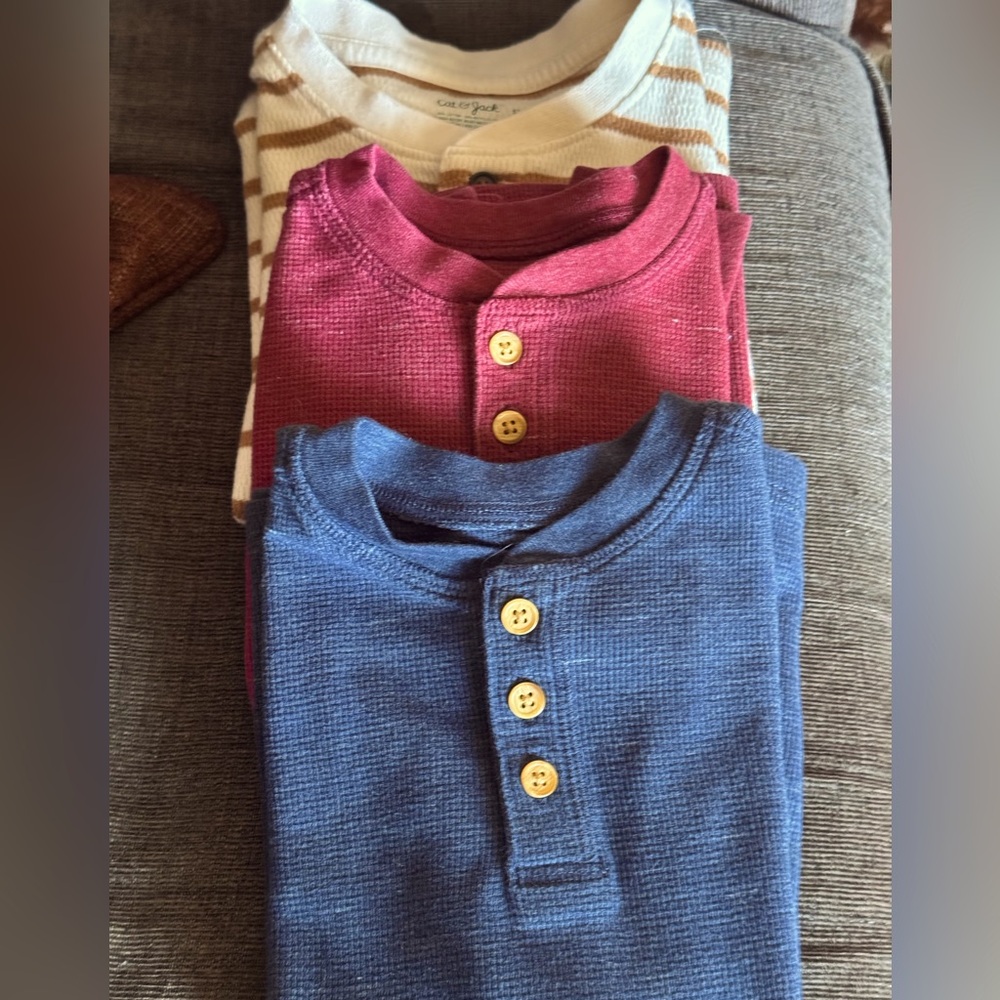 5T- Navy (Kohls), Maroon (Kohls), & Cream w/brown stripes & a pocket (Target)